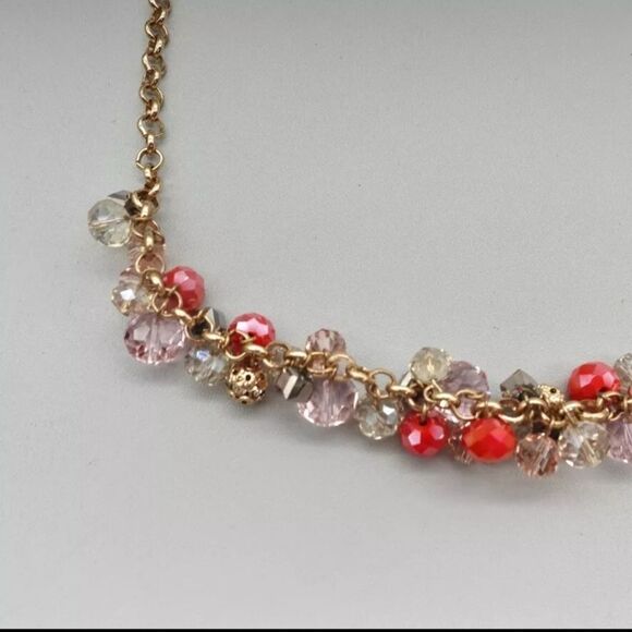 LOFT Necklace Boho Pink Cluster Beaded Bib Pendant Gold Tone Chain 20 Inch - Picture 4 of 7